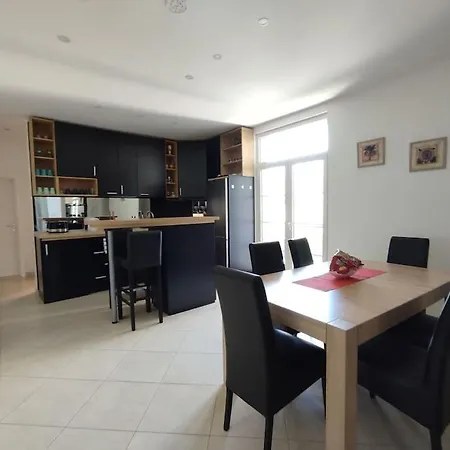 150sqm 3bdr Family In *