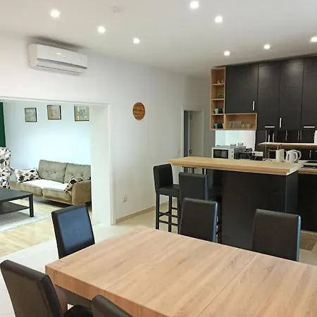 150sqm 3bdr Family In Apartman Belgrád